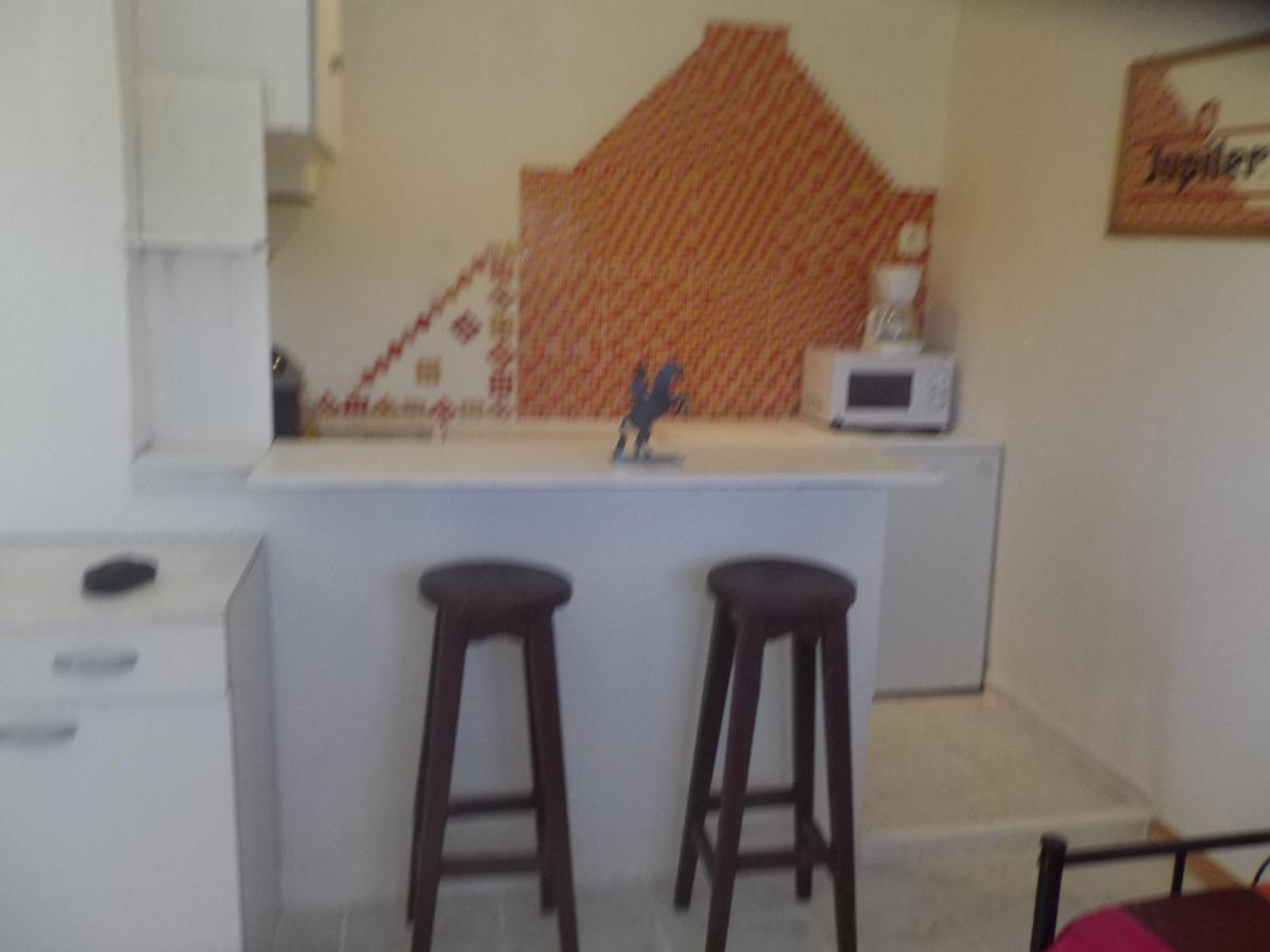Auberge Des Garrigues Nîmes Zewnętrze zdjęcie