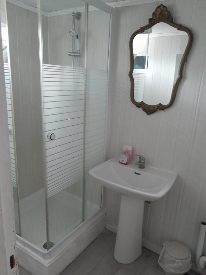 Auberge Des Garrigues Nîmes Zewnętrze zdjęcie
