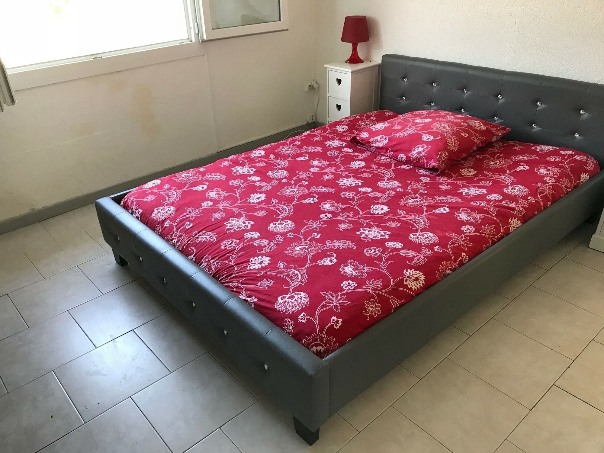 Auberge Des Garrigues Nîmes Zewnętrze zdjęcie