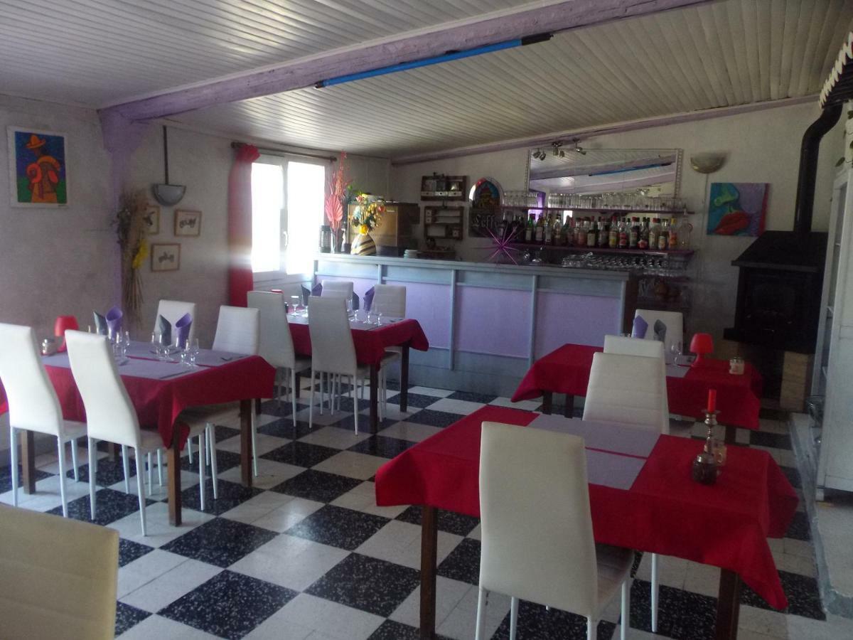 Auberge Des Garrigues Nîmes Zewnętrze zdjęcie