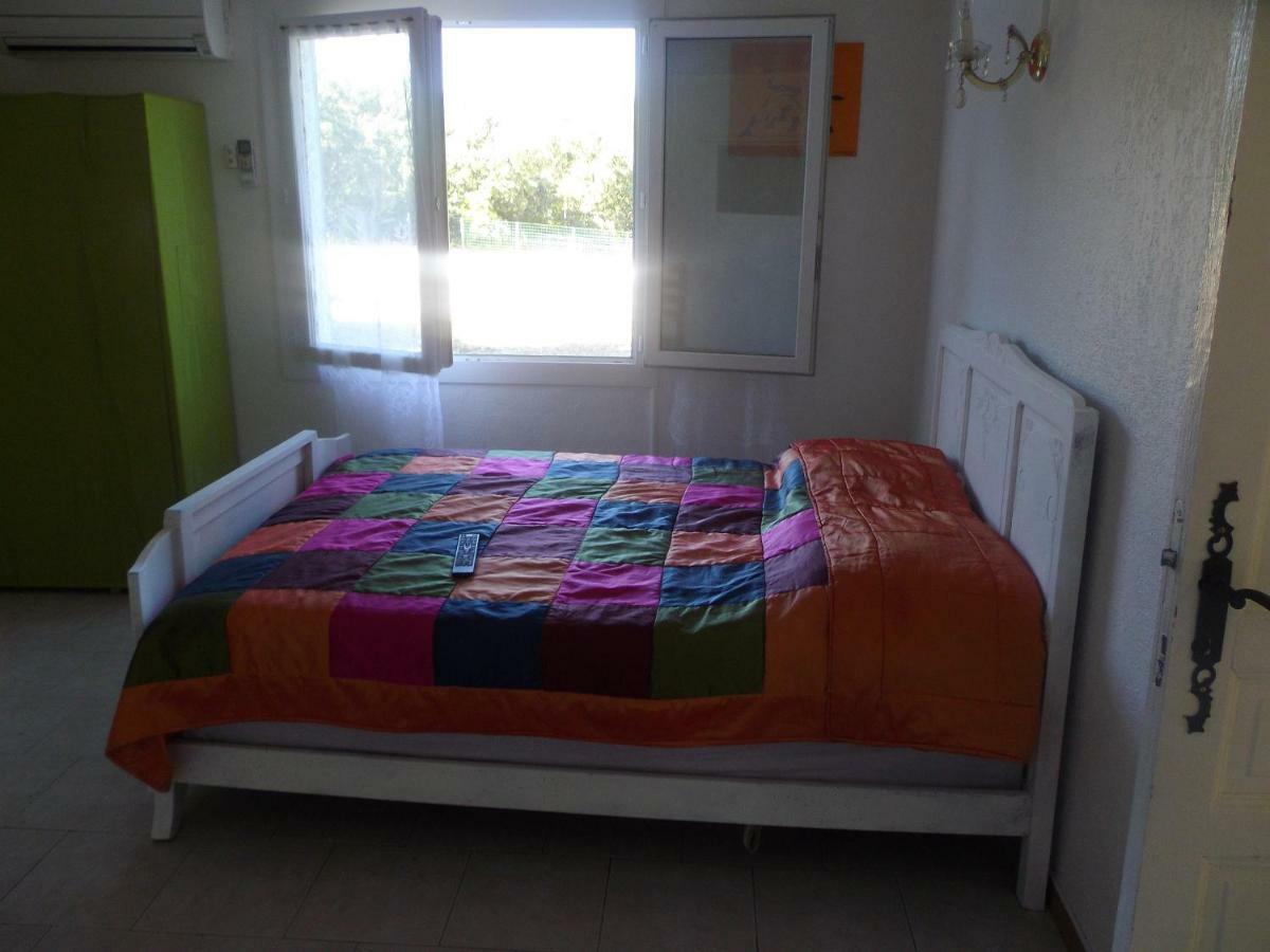 Auberge Des Garrigues Nîmes Zewnętrze zdjęcie