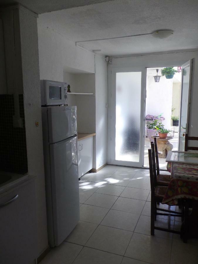 Auberge Des Garrigues Nîmes Zewnętrze zdjęcie