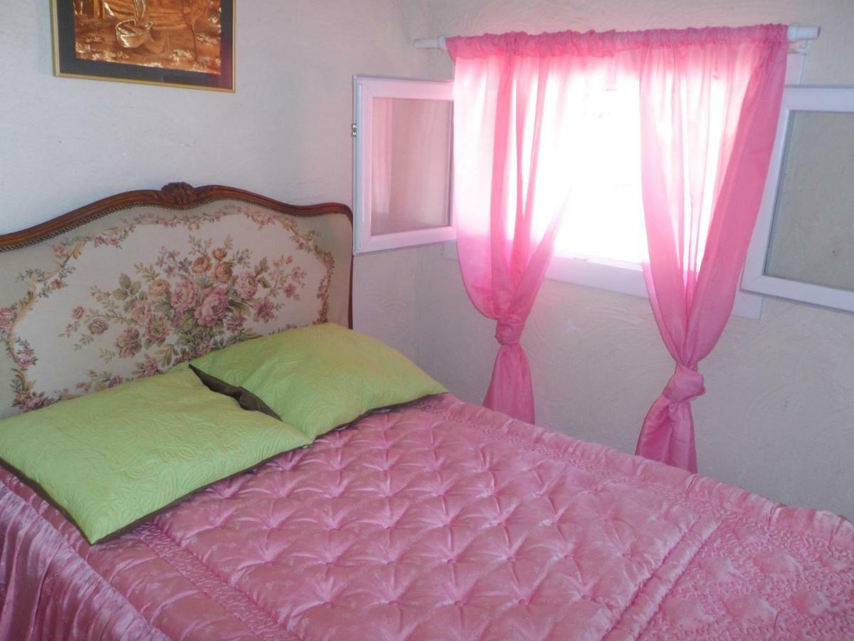 Auberge Des Garrigues Nîmes Zewnętrze zdjęcie