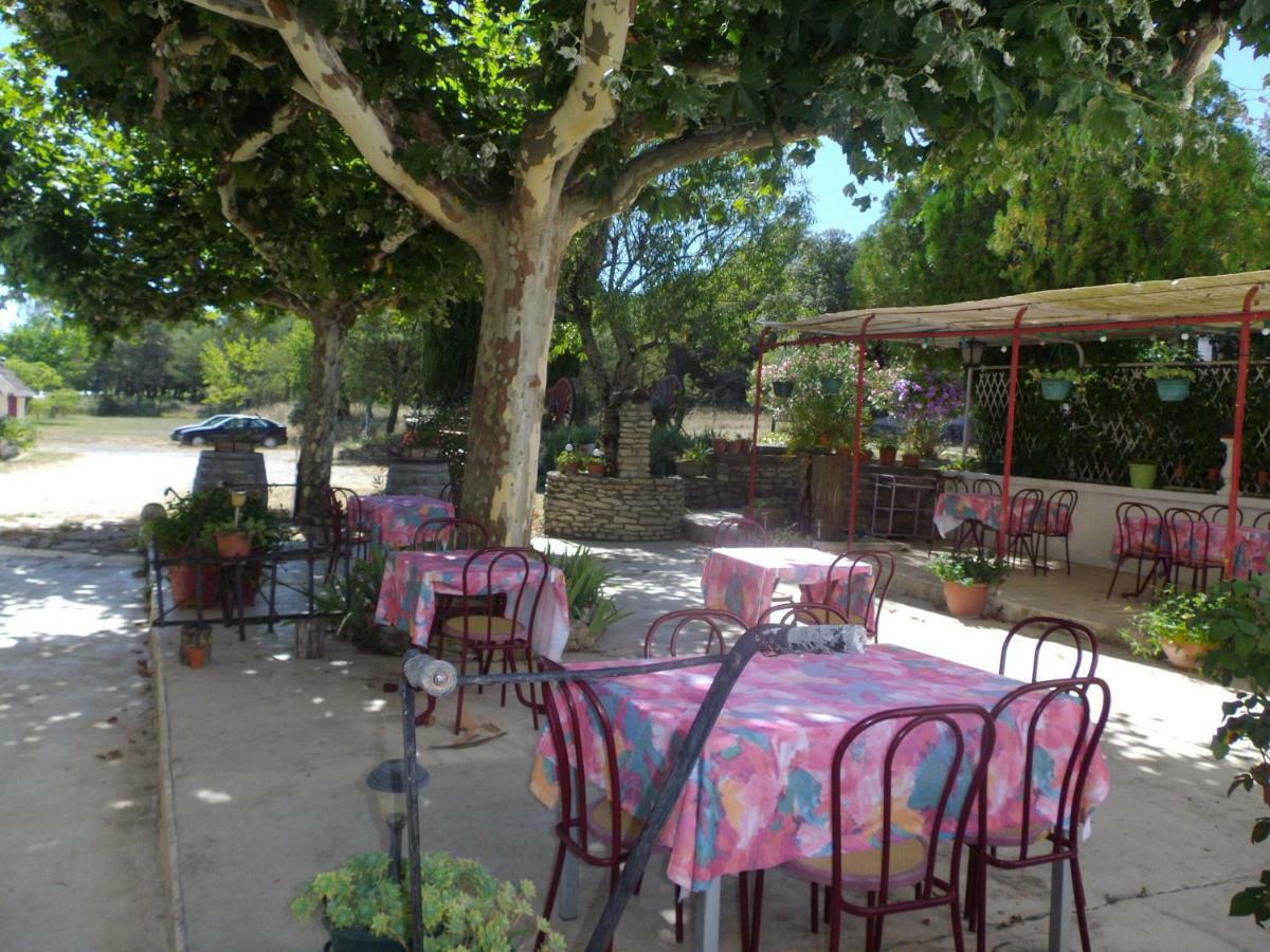 Auberge Des Garrigues Nîmes Zewnętrze zdjęcie